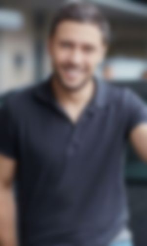 https://www.squadrarosso.com/wp-content/uploads/2017/05/team-05-300x500.jpg