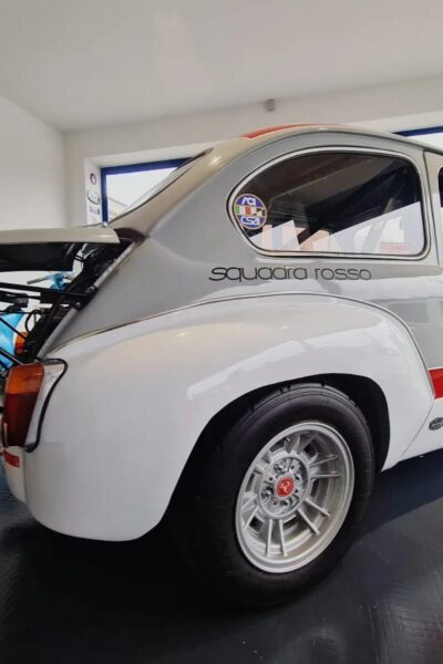 https://www.squadrarosso.com/wp-content/uploads/2024/06/41e782b5-c0ad-46b5-af00-33b774430a6d-400x600.jpg